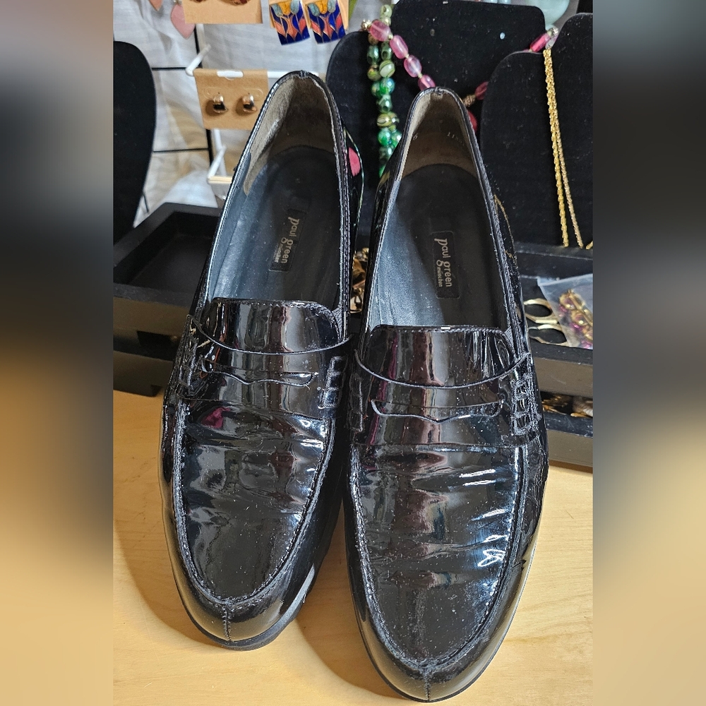 EUC Paul Green black patent leather penny loafers sz 9, fits like 8 or 8.5 - Picture 11 of 15